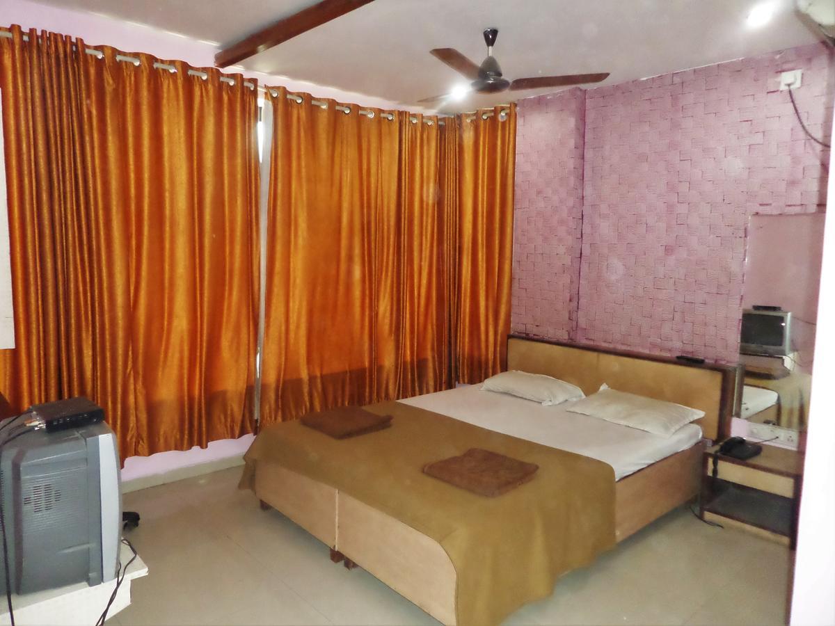 فندق بونةفي  Ashtavinayak Residency المظهر الخارجي الصورة